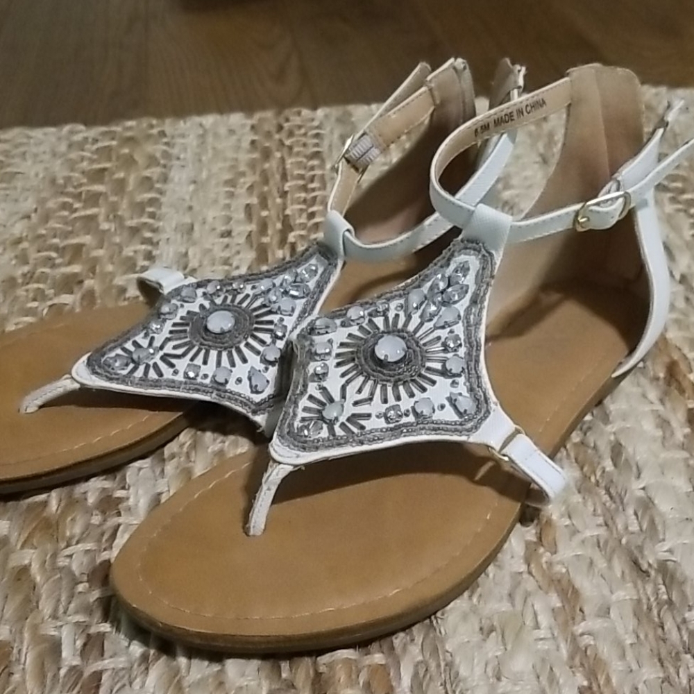 Boutique sandals